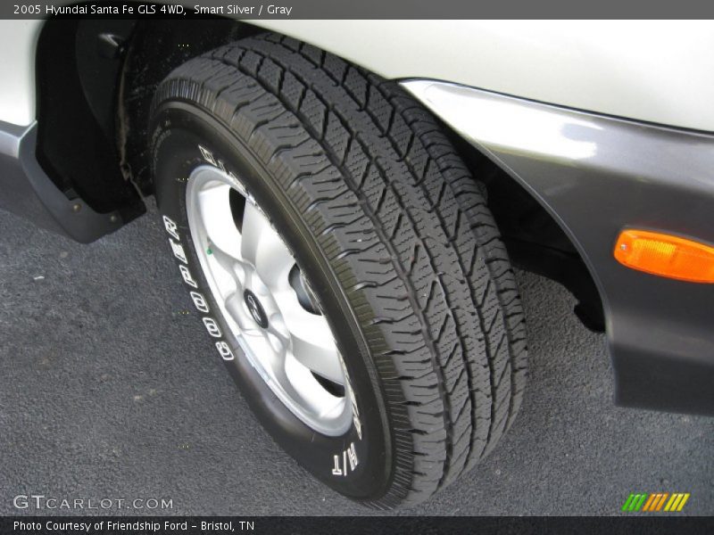 Smart Silver / Gray 2005 Hyundai Santa Fe GLS 4WD