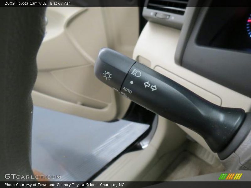 Black / Ash 2009 Toyota Camry LE