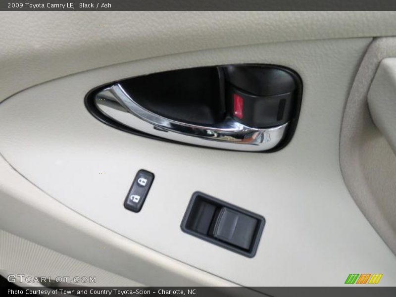 Black / Ash 2009 Toyota Camry LE
