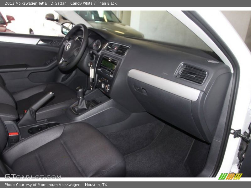 Candy White / Titan Black 2012 Volkswagen Jetta TDI Sedan