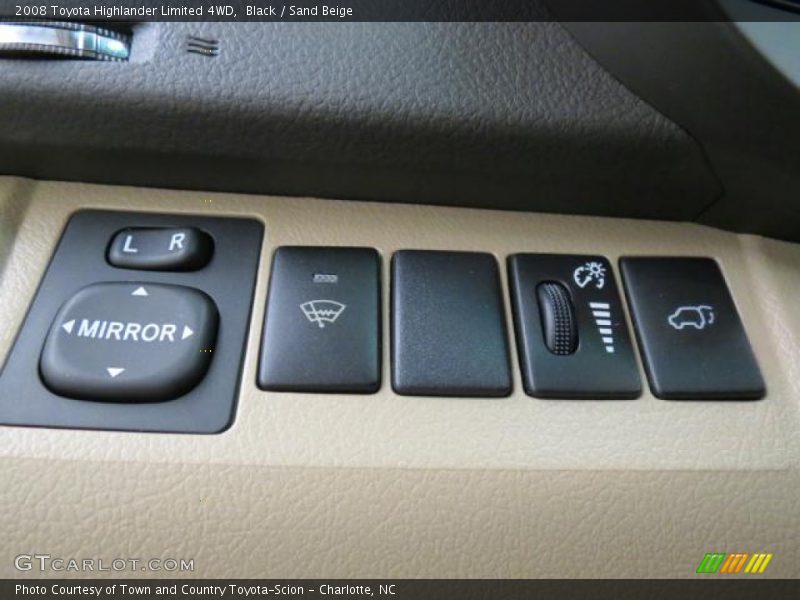 Black / Sand Beige 2008 Toyota Highlander Limited 4WD