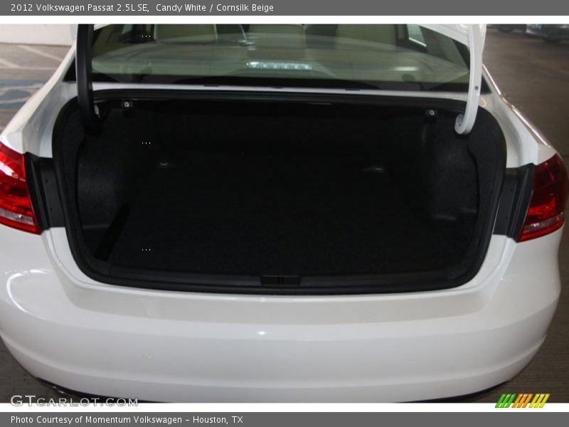 Candy White / Cornsilk Beige 2012 Volkswagen Passat 2.5L SE