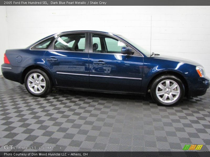 Dark Blue Pearl Metallic / Shale Grey 2005 Ford Five Hundred SEL