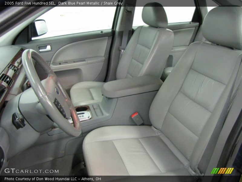 Front Seat of 2005 Five Hundred SEL