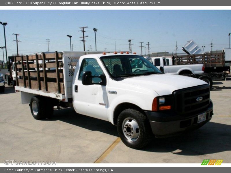 Oxford White / Medium Flint 2007 Ford F350 Super Duty XL Regular Cab Dually Stake Truck