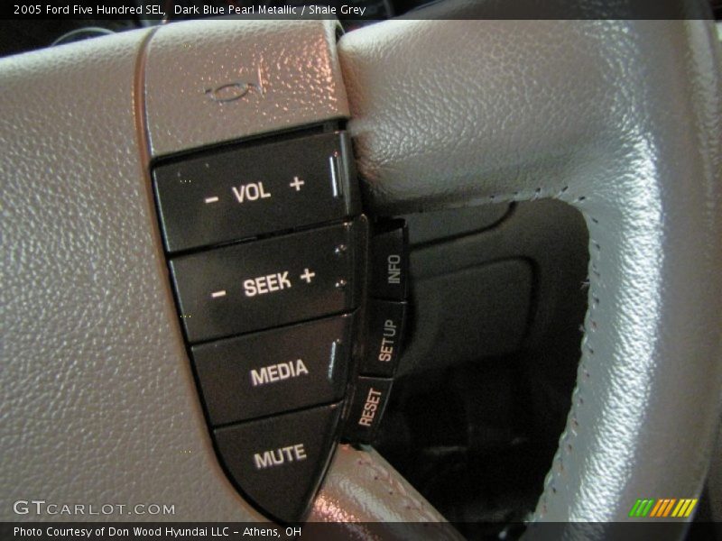 Controls of 2005 Five Hundred SEL