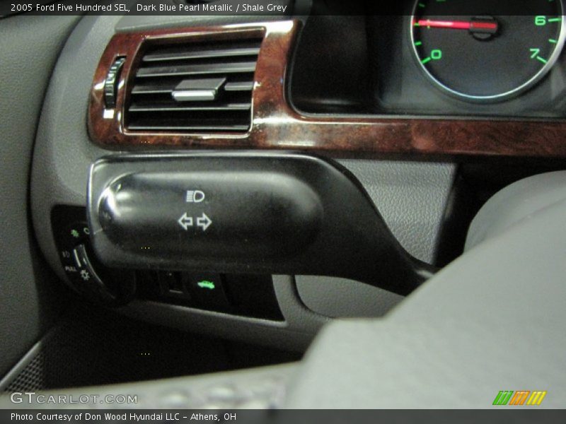 Controls of 2005 Five Hundred SEL