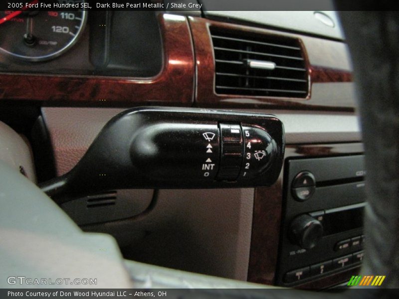 Controls of 2005 Five Hundred SEL