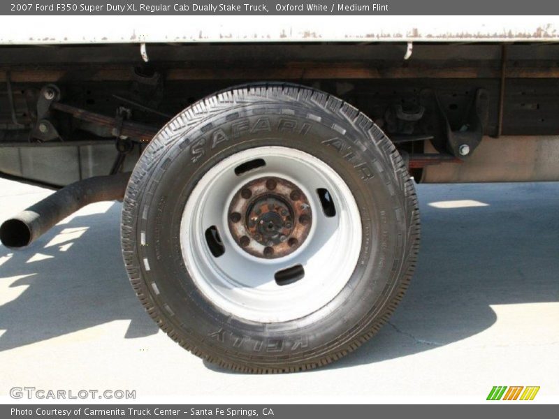 Oxford White / Medium Flint 2007 Ford F350 Super Duty XL Regular Cab Dually Stake Truck