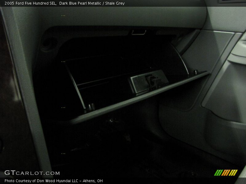 Dark Blue Pearl Metallic / Shale Grey 2005 Ford Five Hundred SEL