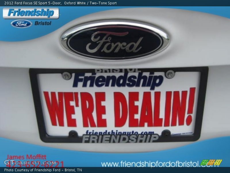 Oxford White / Two-Tone Sport 2012 Ford Focus SE Sport 5-Door