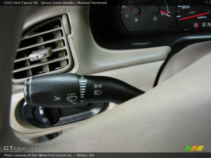 Spruce Green Metallic / Medium Parchment 2003 Ford Taurus SES