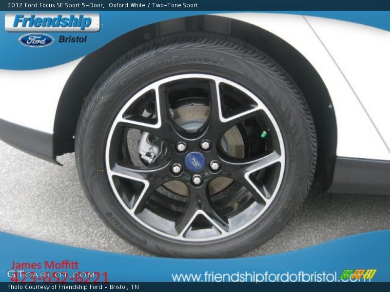 Oxford White / Two-Tone Sport 2012 Ford Focus SE Sport 5-Door