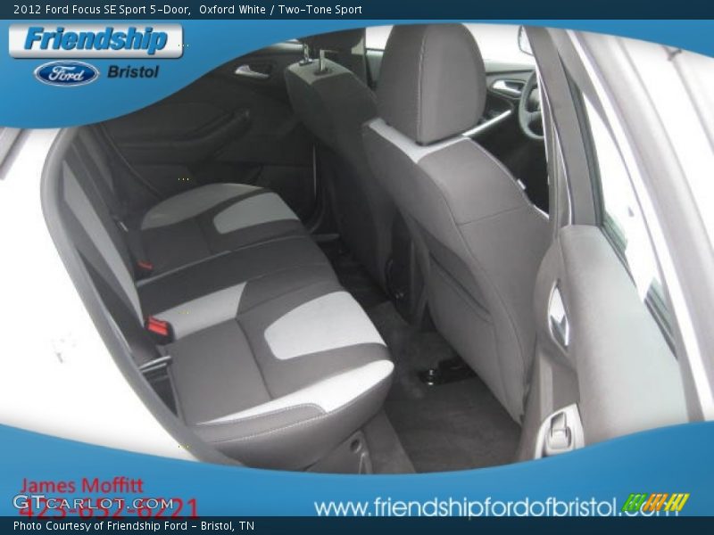 Oxford White / Two-Tone Sport 2012 Ford Focus SE Sport 5-Door