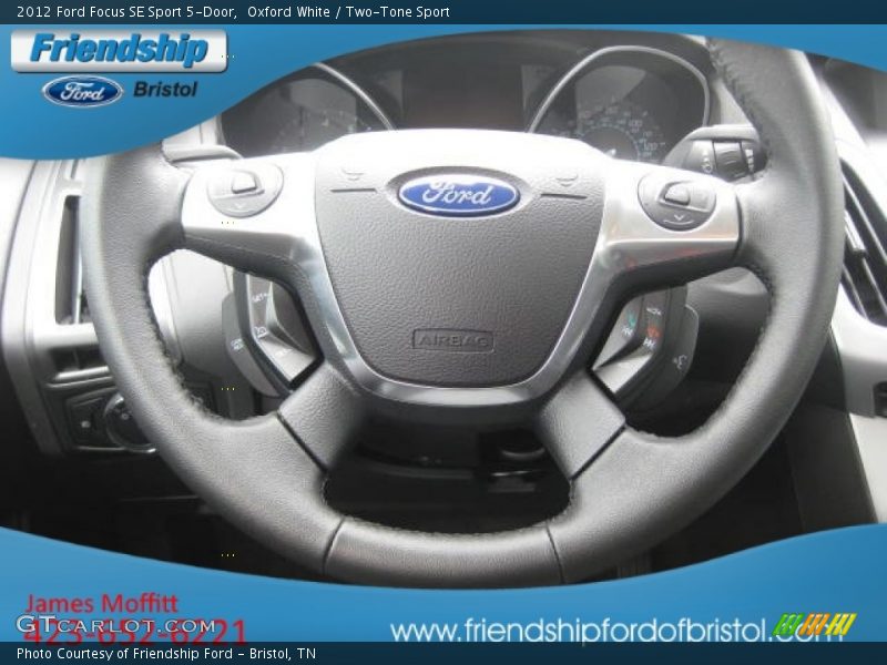 Oxford White / Two-Tone Sport 2012 Ford Focus SE Sport 5-Door