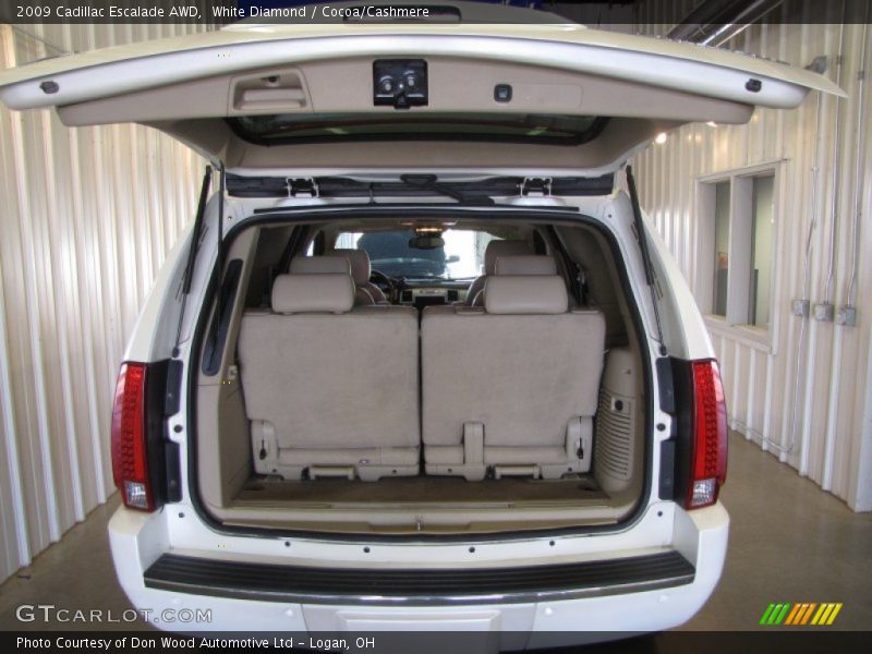 White Diamond / Cocoa/Cashmere 2009 Cadillac Escalade AWD