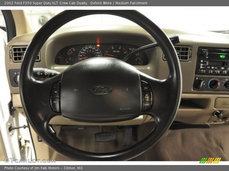 Oxford White / Medium Parchment 2002 Ford F350 Super Duty XLT Crew Cab Dually