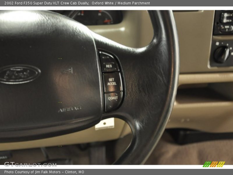 Oxford White / Medium Parchment 2002 Ford F350 Super Duty XLT Crew Cab Dually