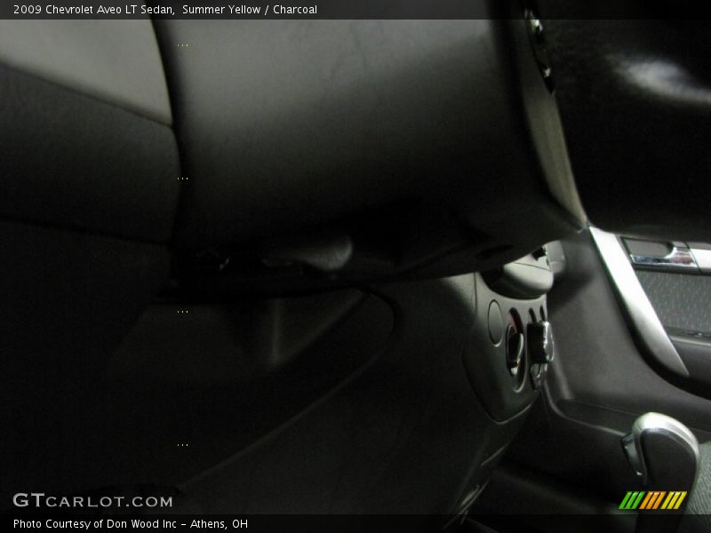 Summer Yellow / Charcoal 2009 Chevrolet Aveo LT Sedan