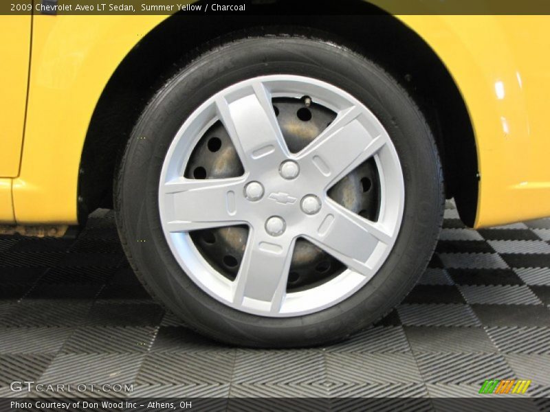 Summer Yellow / Charcoal 2009 Chevrolet Aveo LT Sedan
