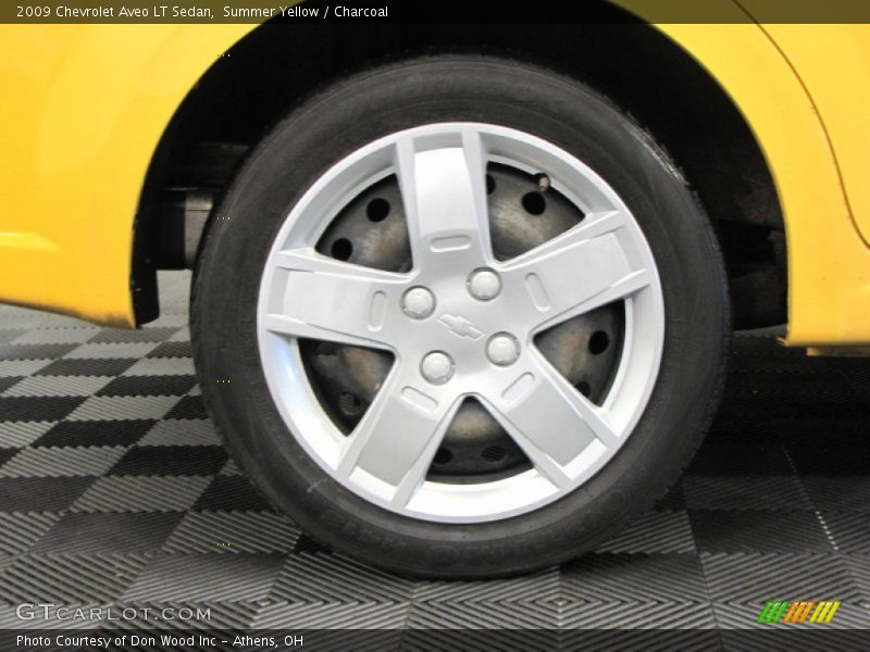Summer Yellow / Charcoal 2009 Chevrolet Aveo LT Sedan