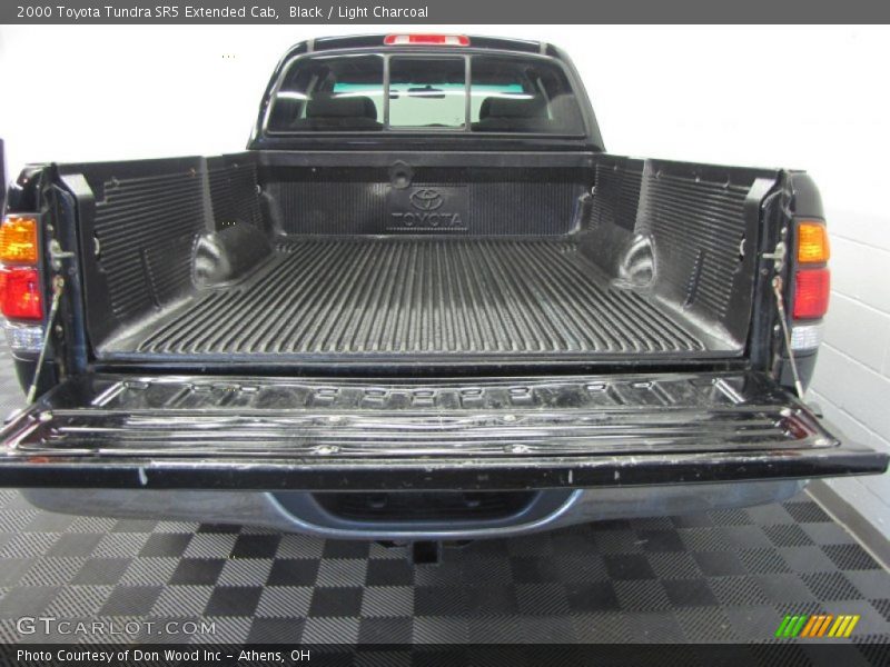 Black / Light Charcoal 2000 Toyota Tundra SR5 Extended Cab