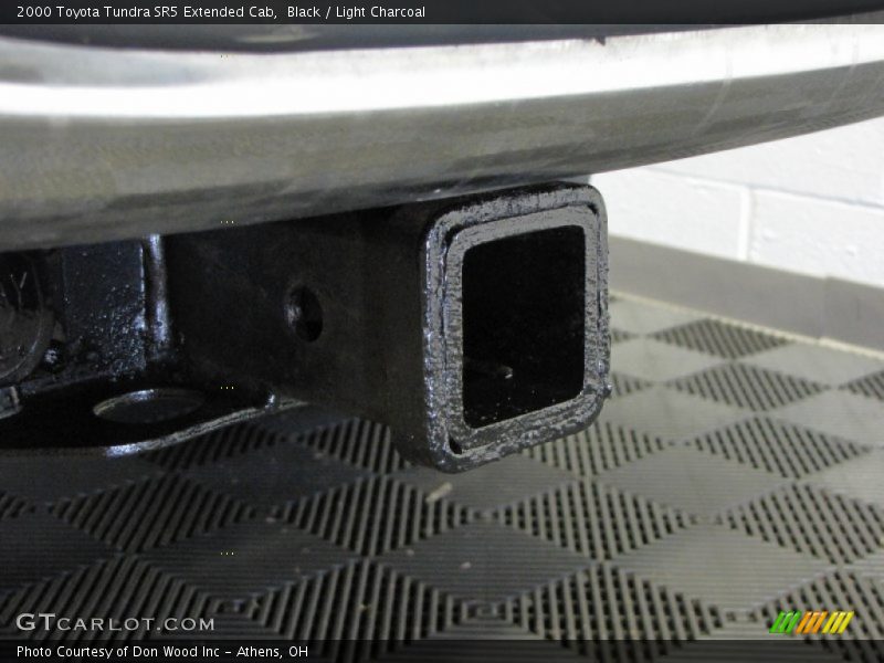 Black / Light Charcoal 2000 Toyota Tundra SR5 Extended Cab