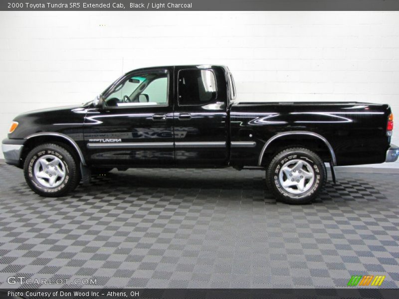 Black / Light Charcoal 2000 Toyota Tundra SR5 Extended Cab