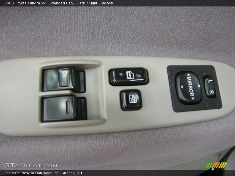 Black / Light Charcoal 2000 Toyota Tundra SR5 Extended Cab
