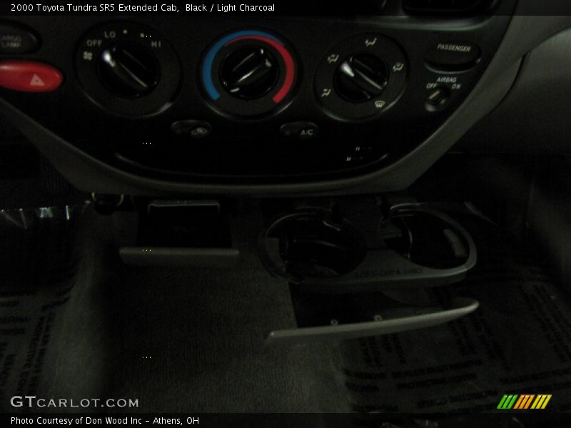 Black / Light Charcoal 2000 Toyota Tundra SR5 Extended Cab