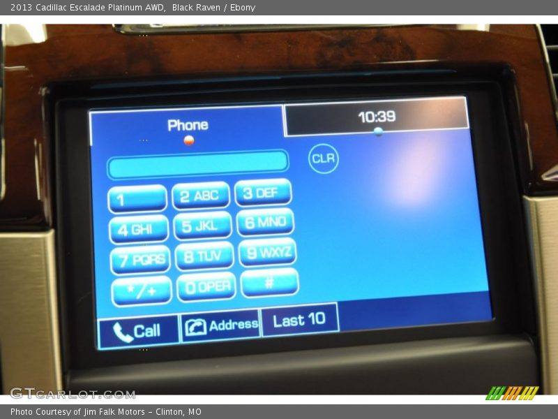 Controls of 2013 Escalade Platinum AWD