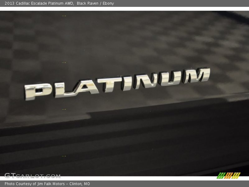  2013 Escalade Platinum AWD Logo