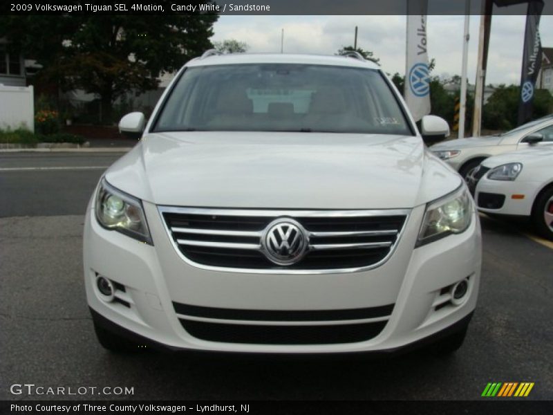 Candy White / Sandstone 2009 Volkswagen Tiguan SEL 4Motion