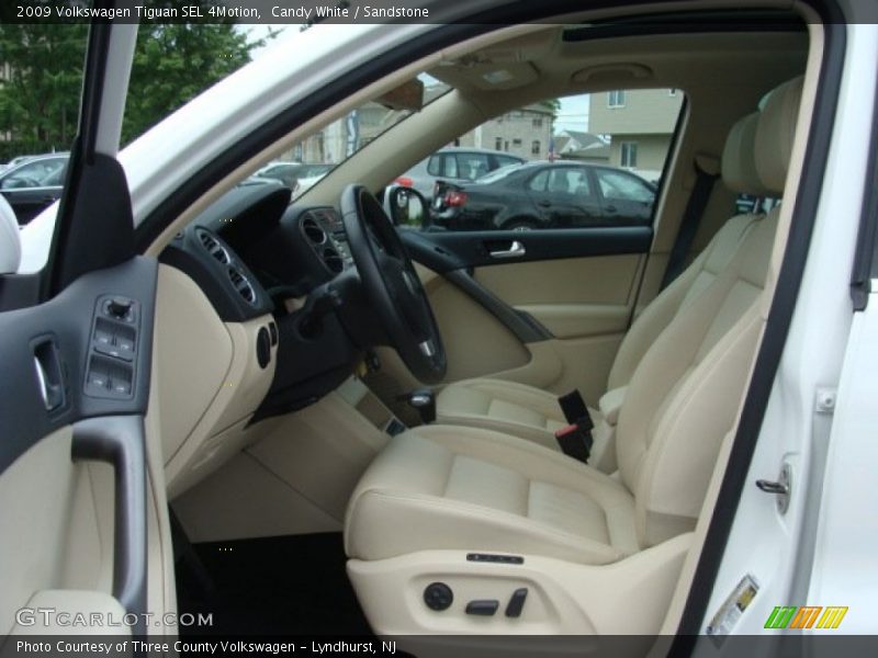 Candy White / Sandstone 2009 Volkswagen Tiguan SEL 4Motion