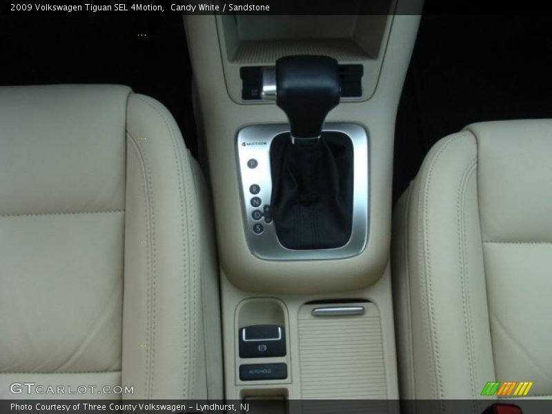 Candy White / Sandstone 2009 Volkswagen Tiguan SEL 4Motion