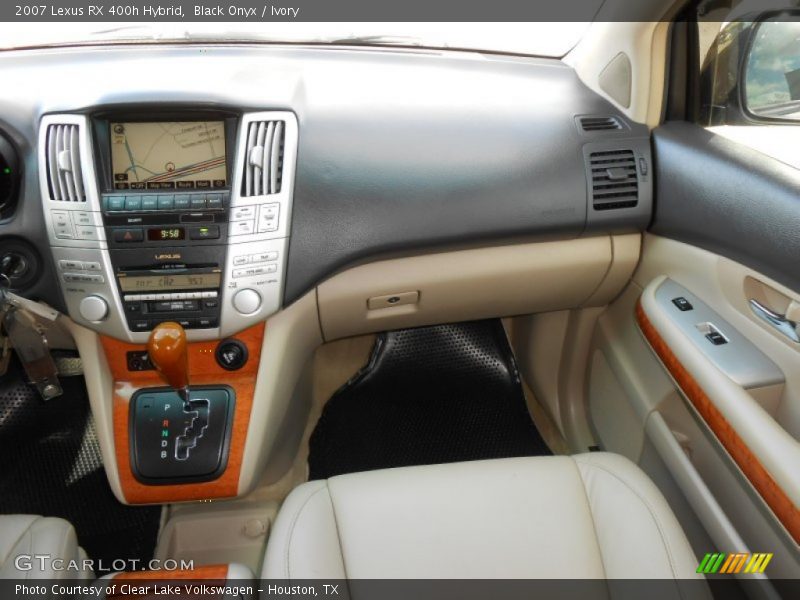 Dashboard of 2007 RX 400h Hybrid