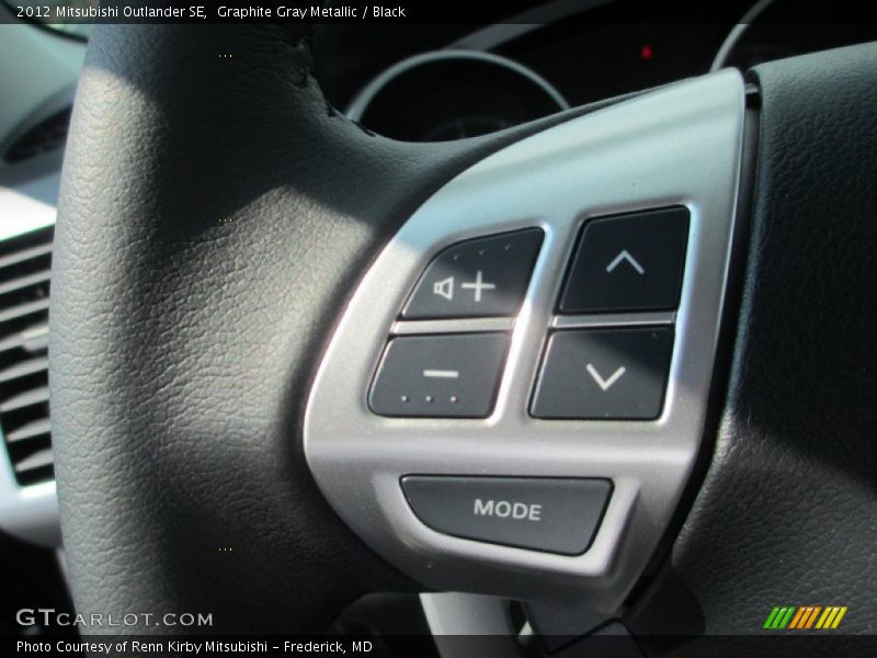 Graphite Gray Metallic / Black 2012 Mitsubishi Outlander SE