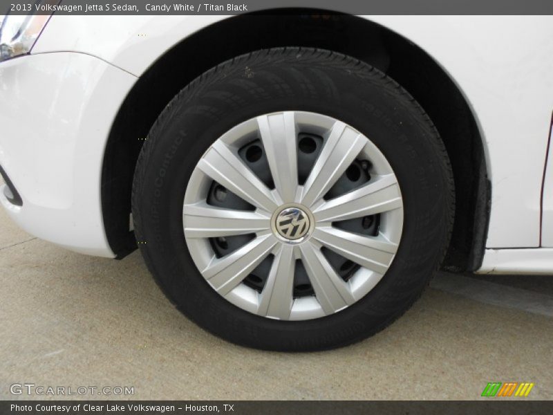 Candy White / Titan Black 2013 Volkswagen Jetta S Sedan