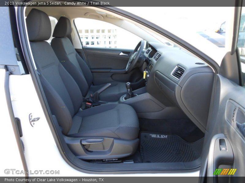Candy White / Titan Black 2013 Volkswagen Jetta S Sedan