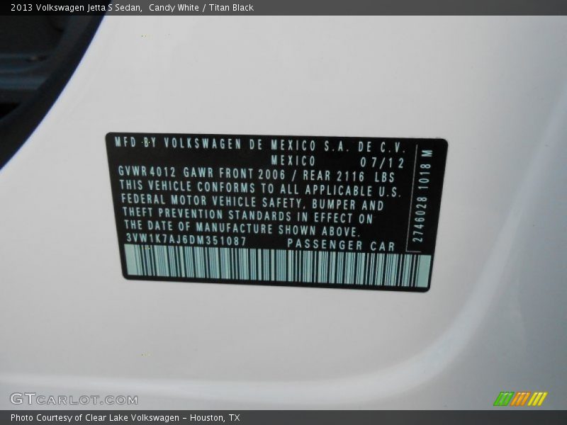 Candy White / Titan Black 2013 Volkswagen Jetta S Sedan