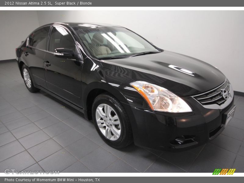 Super Black / Blonde 2012 Nissan Altima 2.5 SL