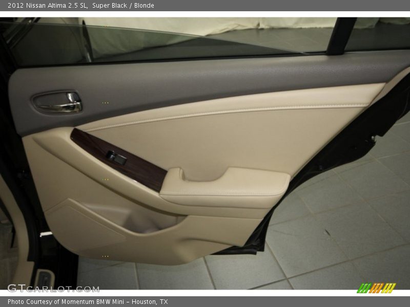 Super Black / Blonde 2012 Nissan Altima 2.5 SL
