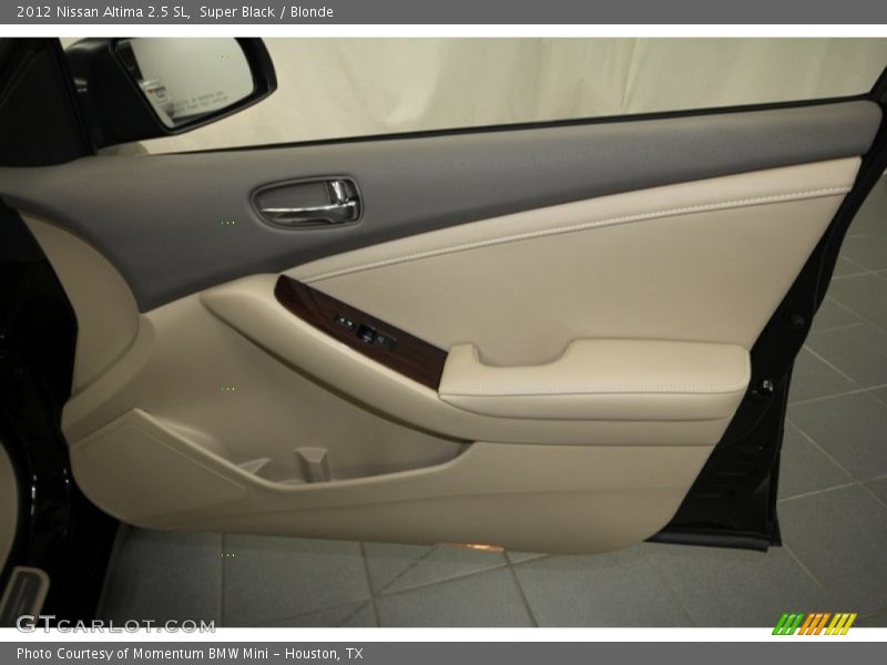 Super Black / Blonde 2012 Nissan Altima 2.5 SL