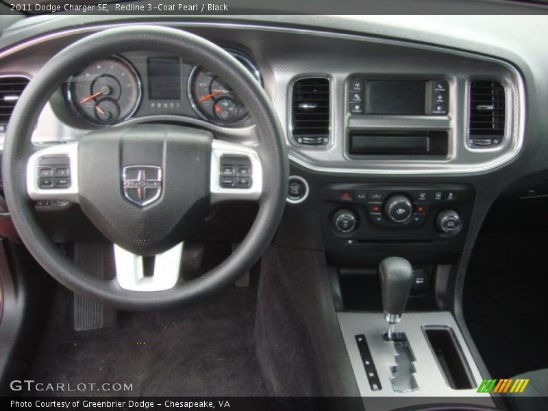 Redline 3-Coat Pearl / Black 2011 Dodge Charger SE