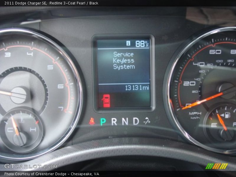 Redline 3-Coat Pearl / Black 2011 Dodge Charger SE