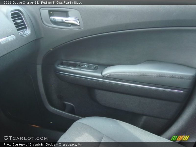 Redline 3-Coat Pearl / Black 2011 Dodge Charger SE