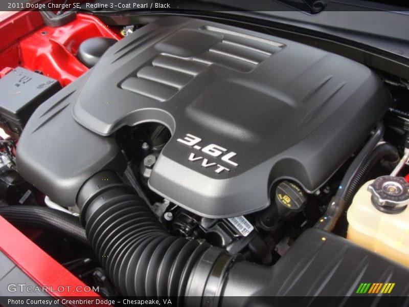 Redline 3-Coat Pearl / Black 2011 Dodge Charger SE