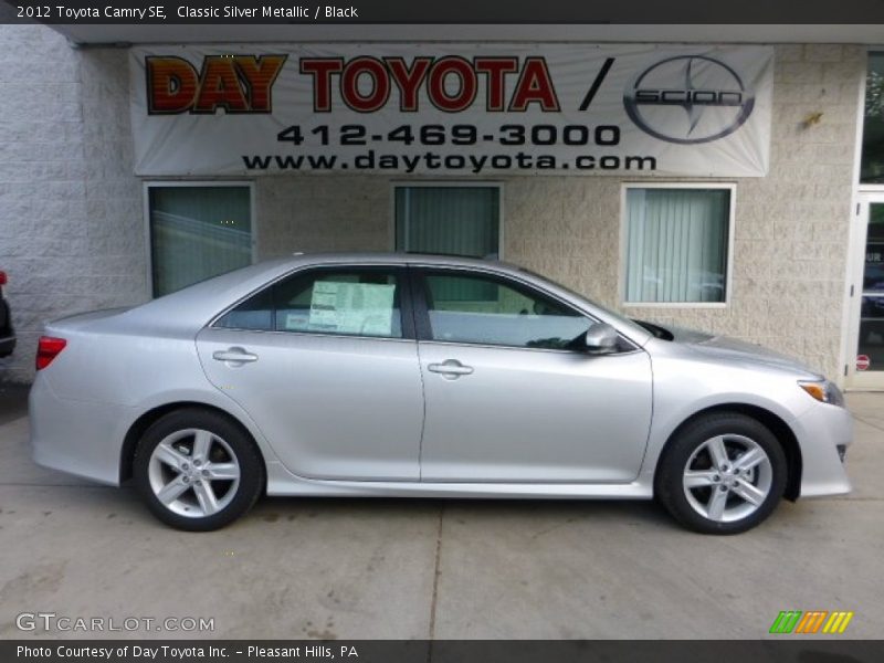 Classic Silver Metallic / Black 2012 Toyota Camry SE