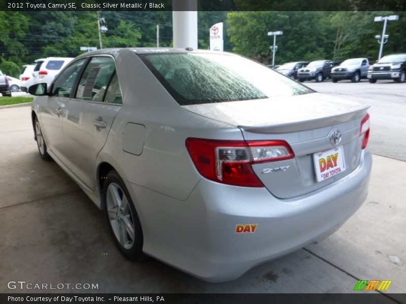 Classic Silver Metallic / Black 2012 Toyota Camry SE