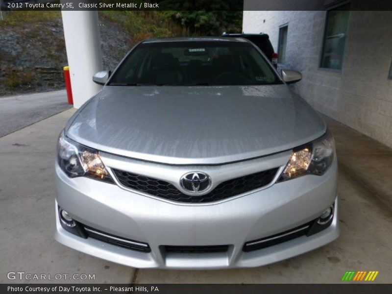 Classic Silver Metallic / Black 2012 Toyota Camry SE